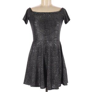 BCBGeneration Sz M Gray Cocktail Party Short Sleeve Dress‎